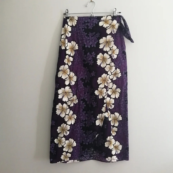 Hilo Hattie Hawaiian Purple Hibiscus Flower Sarong Wrap Skirt Adjustable XS - Picture 2 of 14